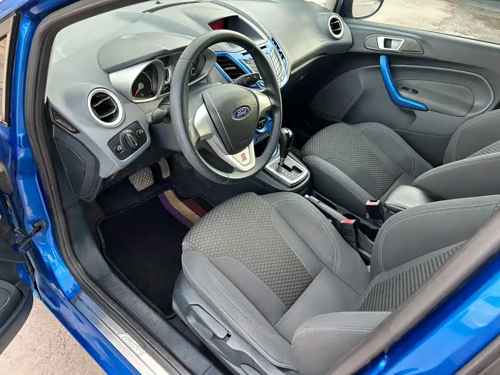 Ford Fiesta 2009 1.5L AT Sport