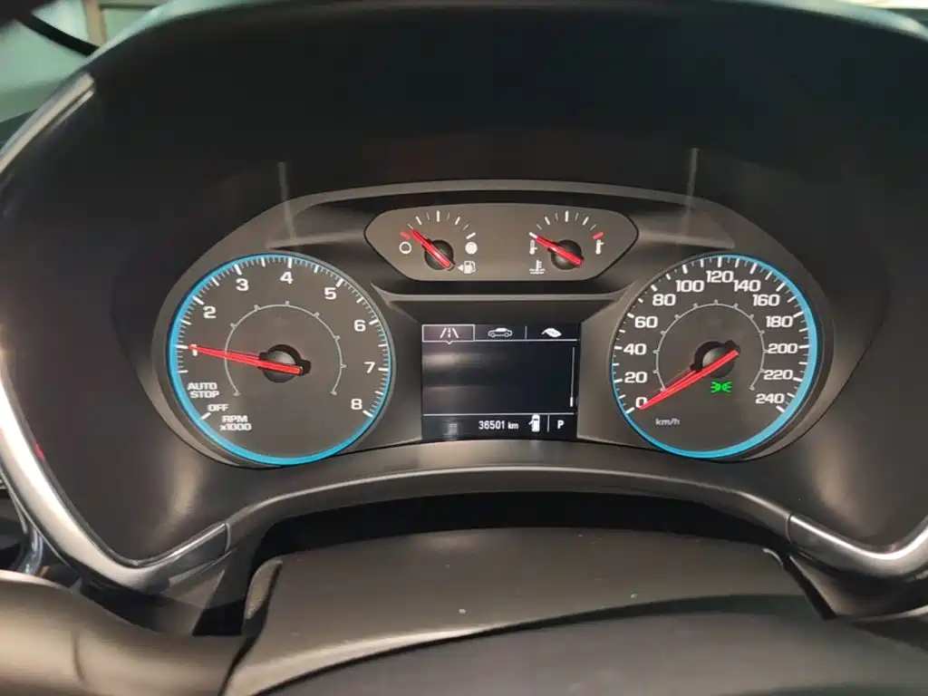 Chevrolet Equinox — миниатюра 12