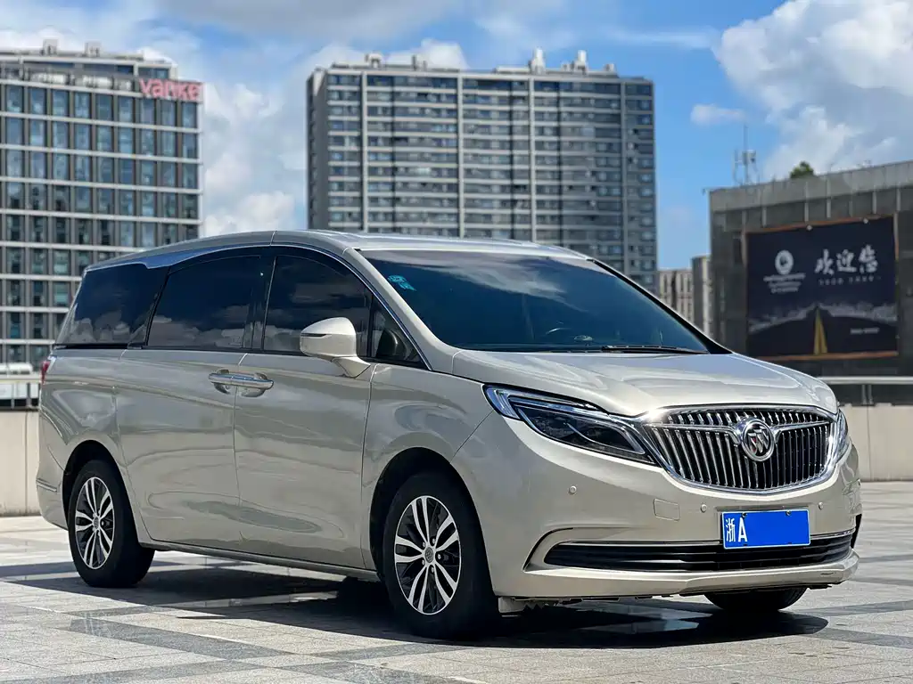 Buick GL8 — миниатюра 3
