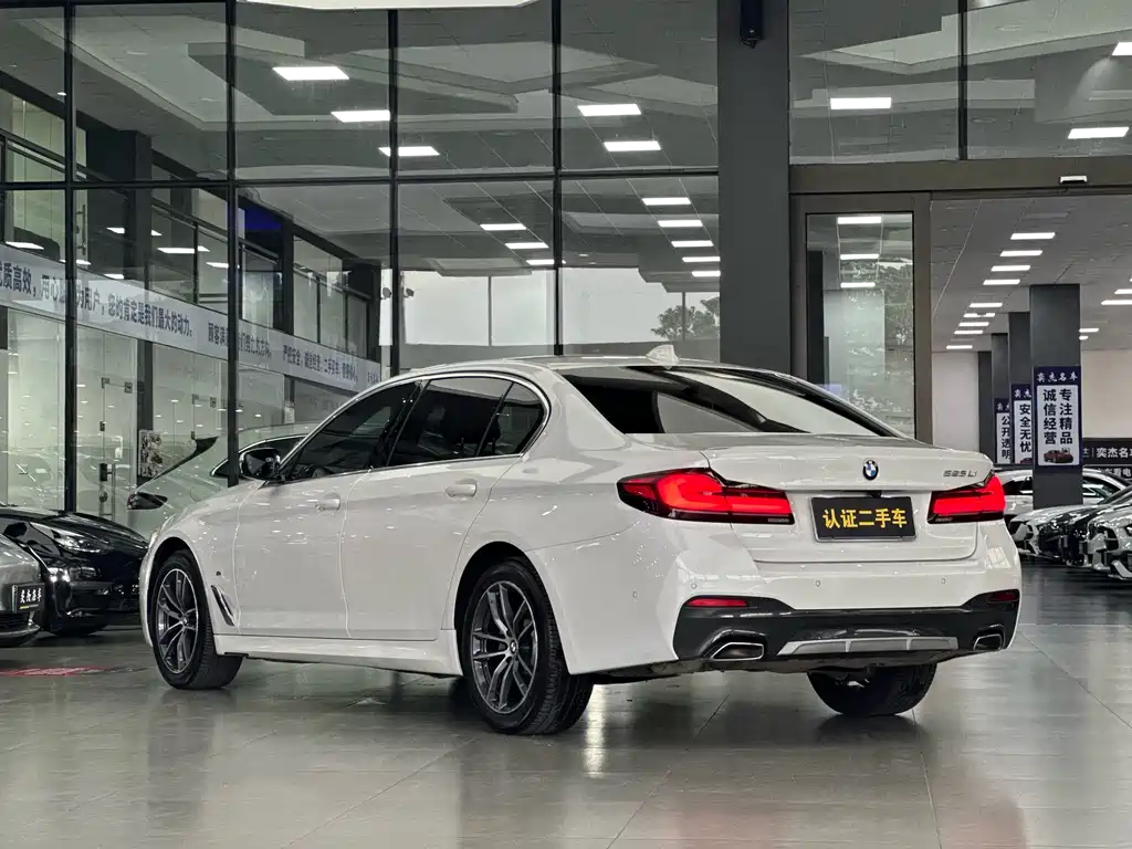 BMW 5 Series 5 2021 525Li M Sport