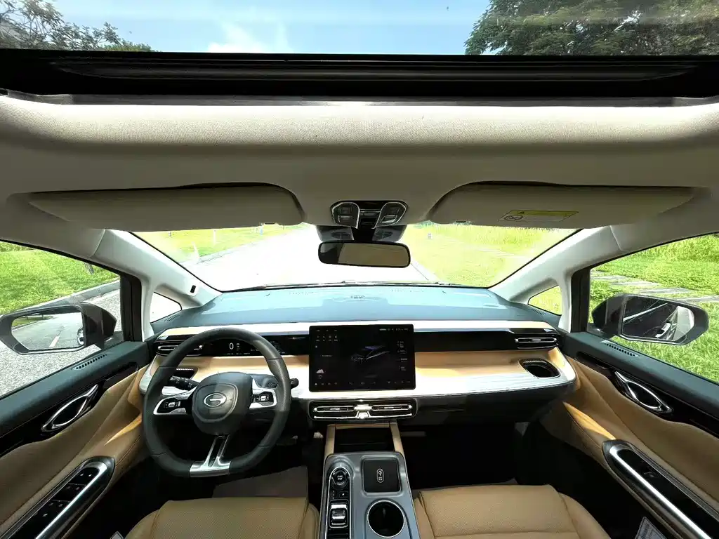 GAC Motor Trumpchi E8 PHEV — миниатюра 5