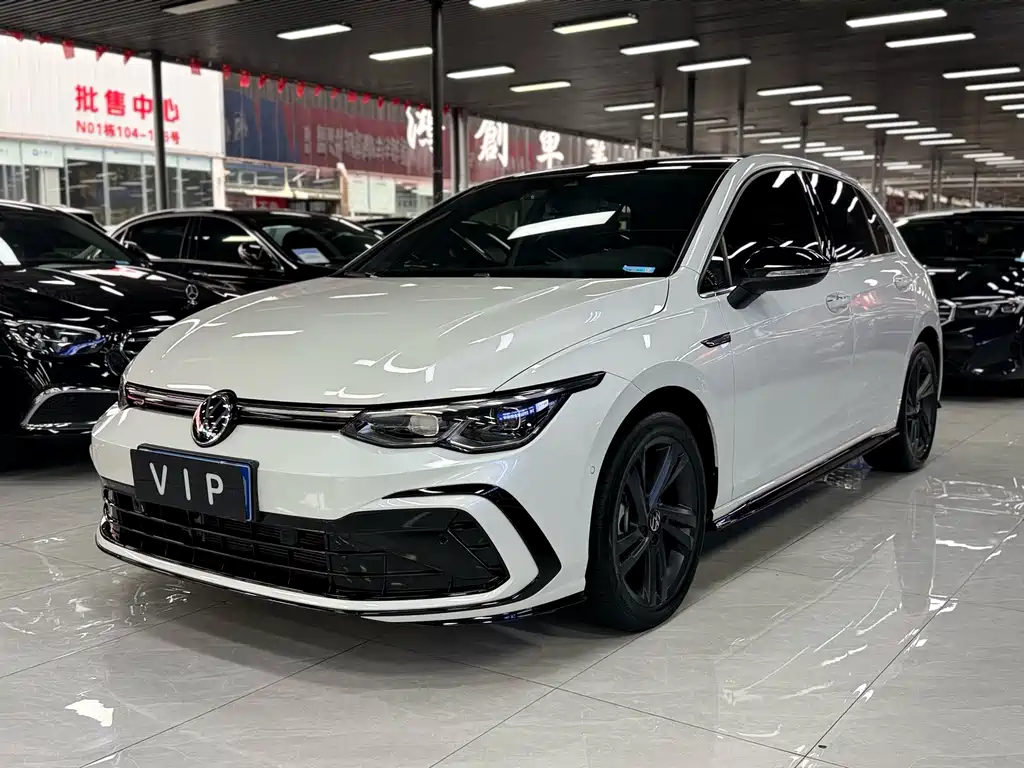 Volkswagen Golf 2021