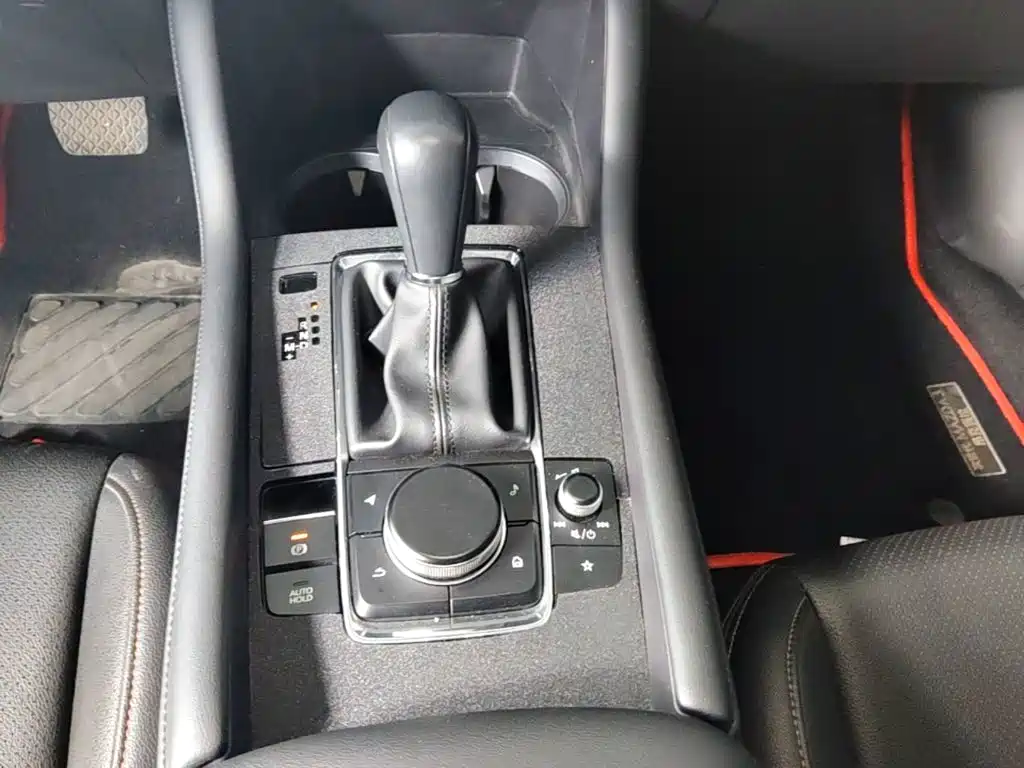 Mazda 3 Axela — миниатюра 14