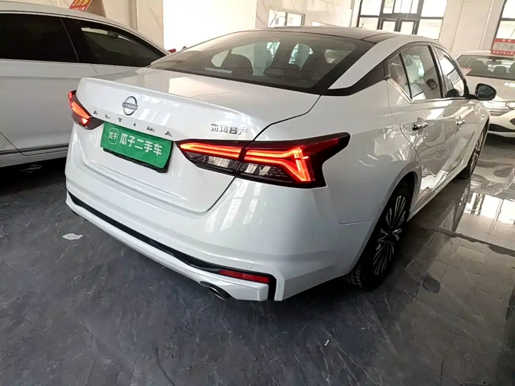 Nissan Teana — миниатюра 7