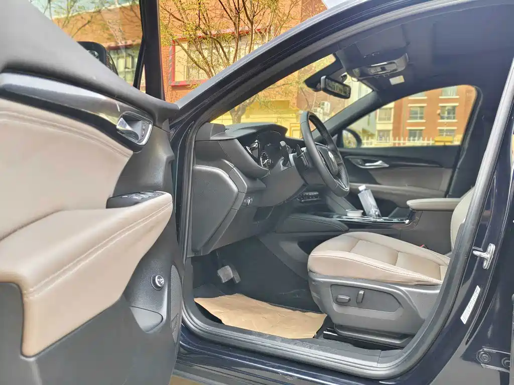 Buick Envision Plus — миниатюра 9