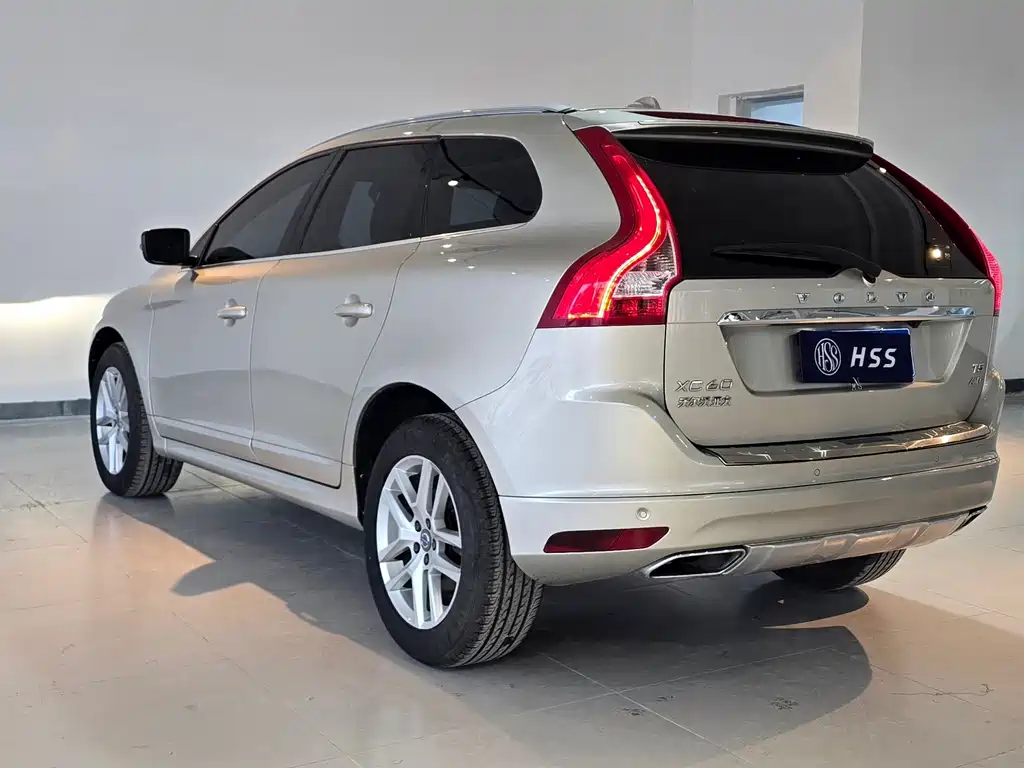 Volvo XC60 — миниатюра 6