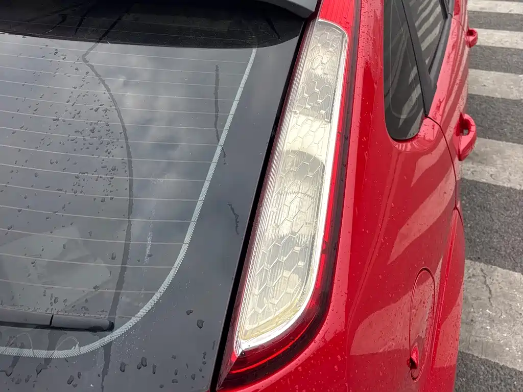 Ford Focus 2011 1.8L AT Fashion
