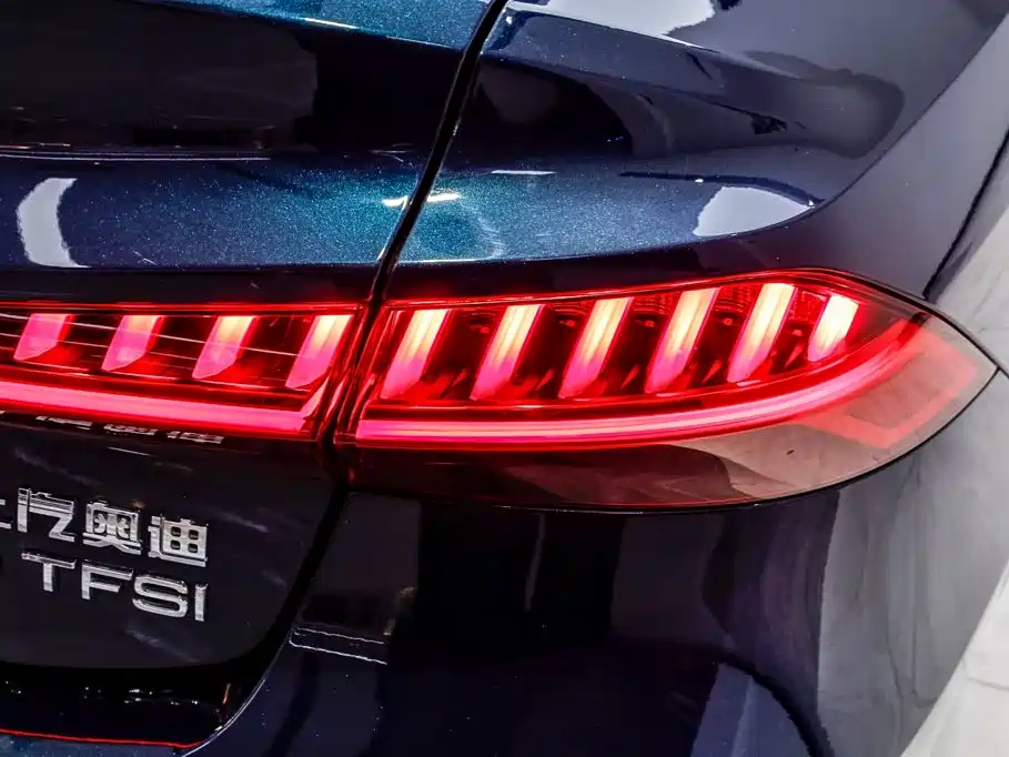 Audi A7L — миниатюра 13
