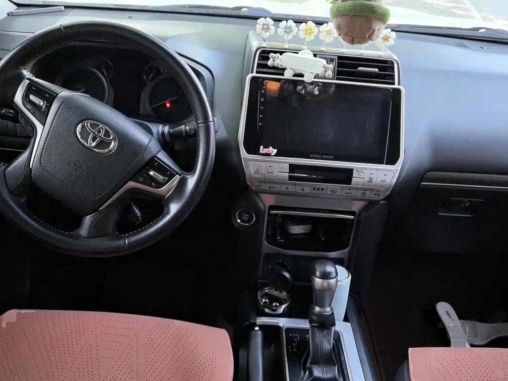 Toyota Prado — миниатюра 10