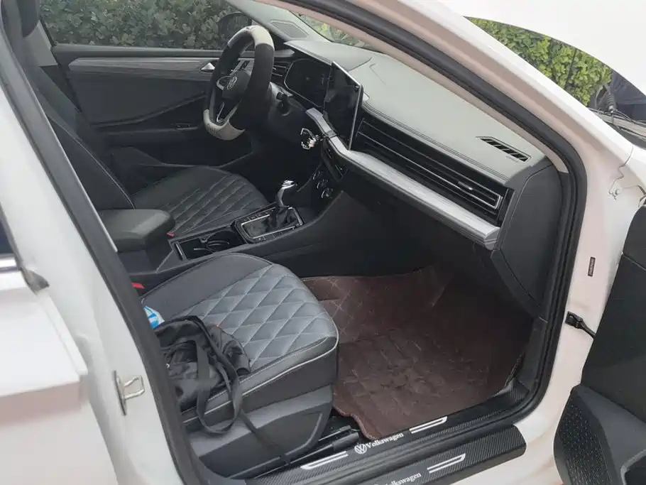 Volkswagen Sagitar — миниатюра 8