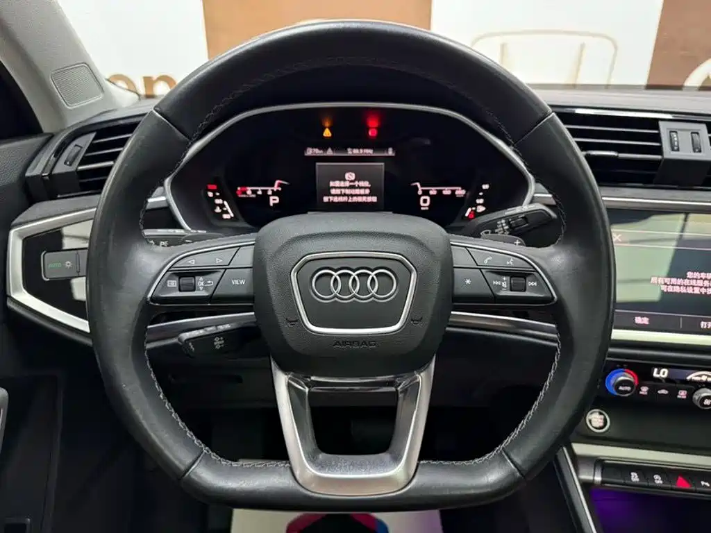 Audi Q3 — миниатюра 11
