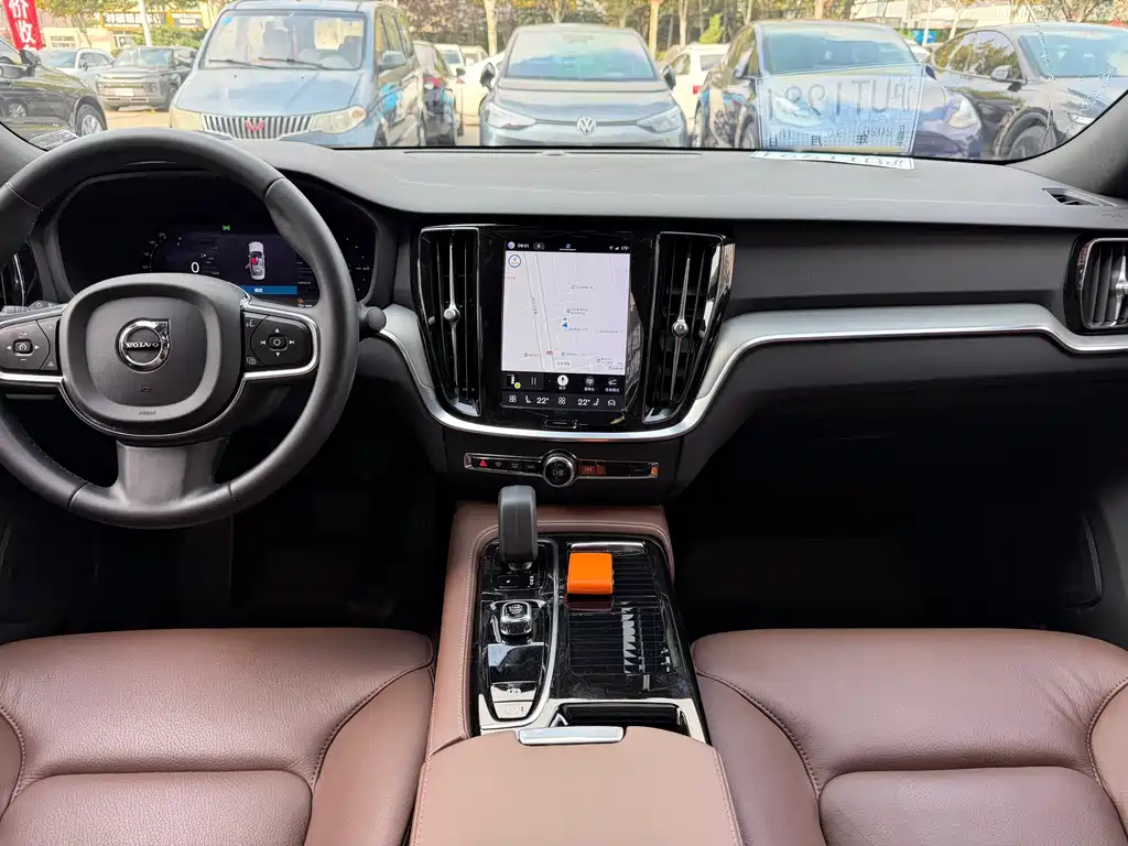 Volvo S60 PHEV — миниатюра 9