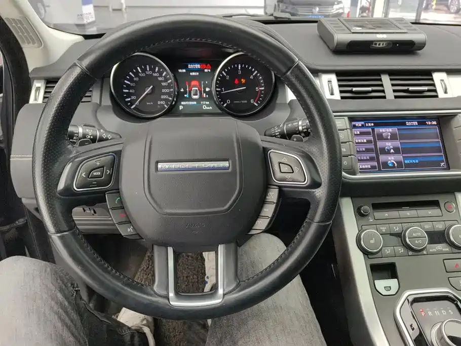 Land Rover Evoque (Import) — миниатюра 12