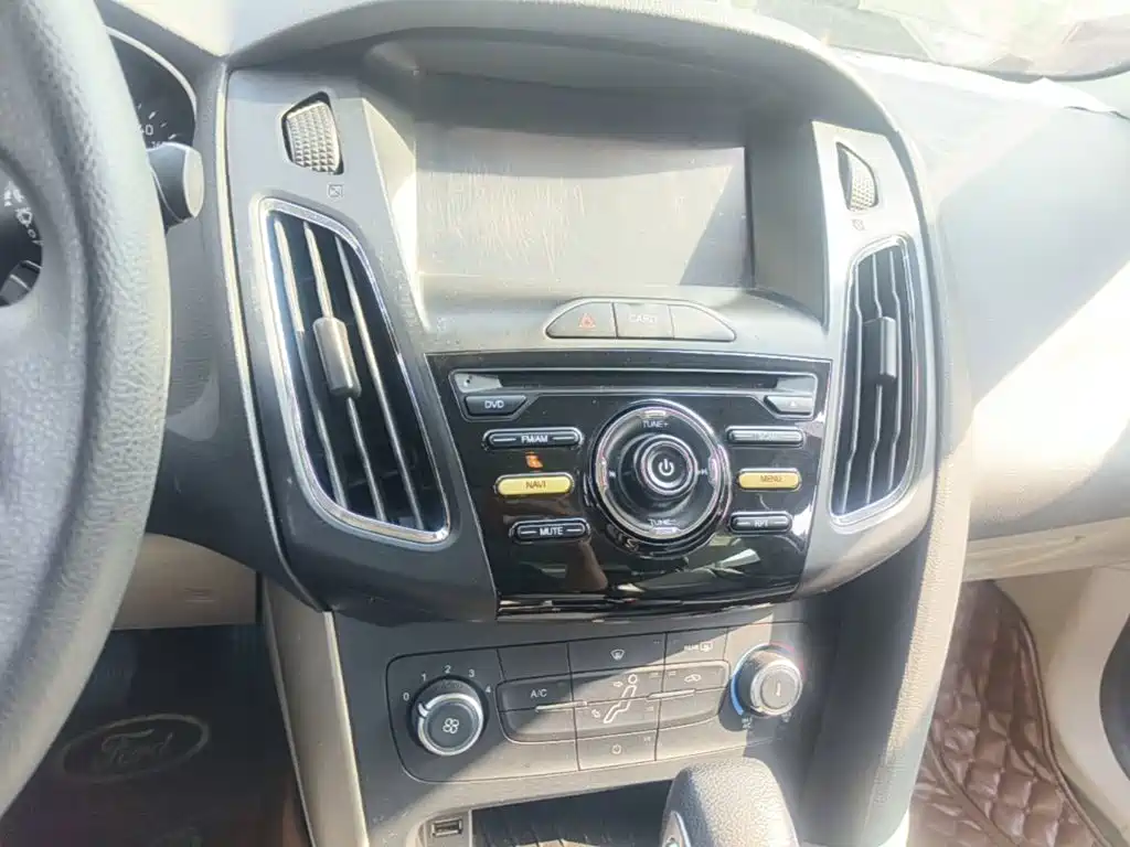 Ford Focus — миниатюра 13