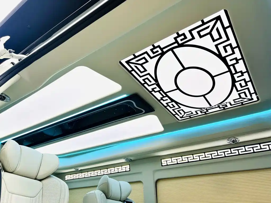 Toyota Hiace — миниатюра 16
