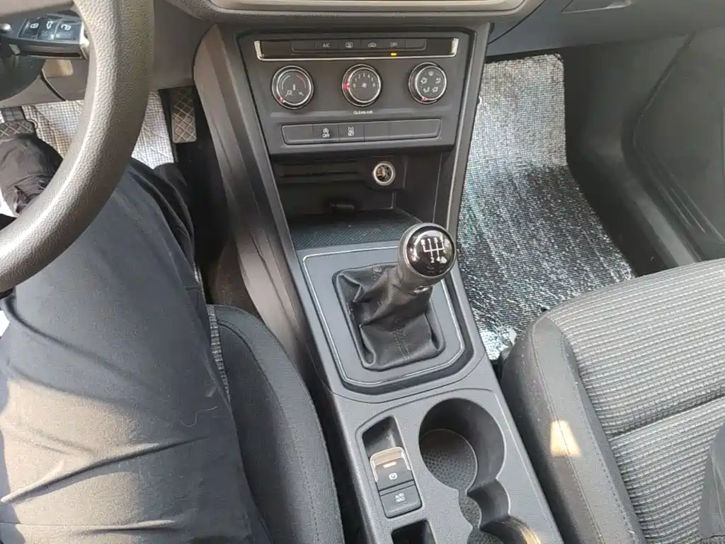 Volkswagen Touran — миниатюра 14