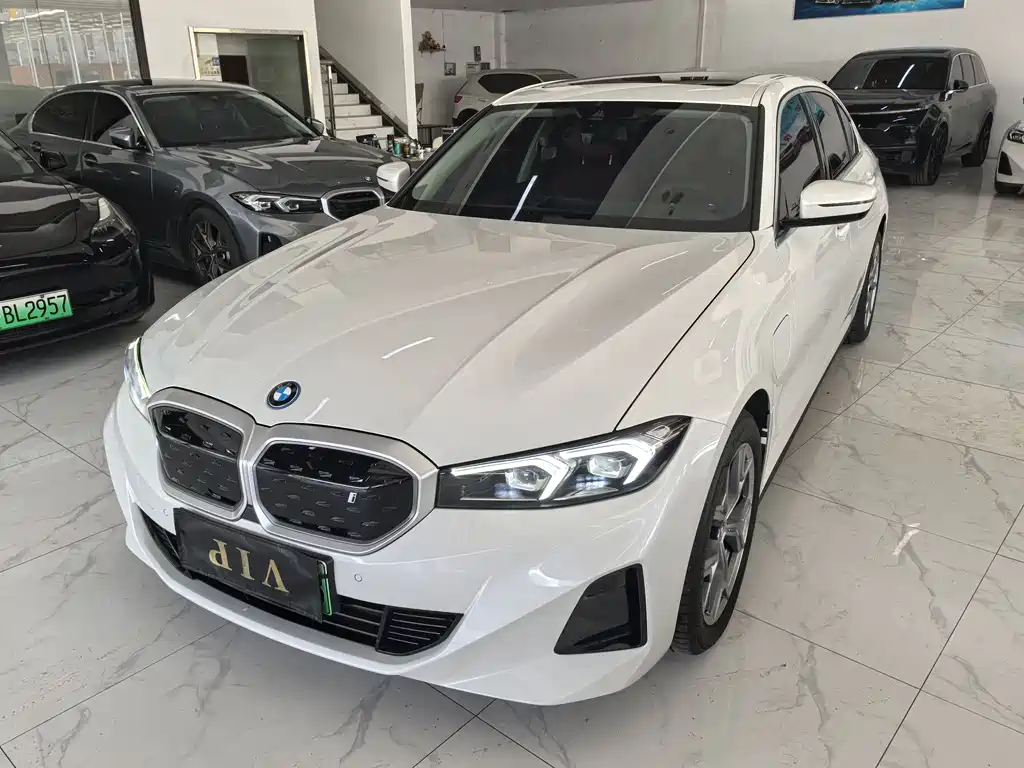 BMW i3 2024