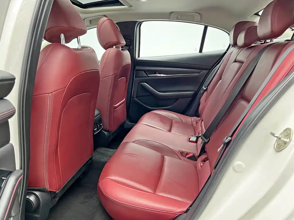 Mazda 3 Axela — миниатюра 15