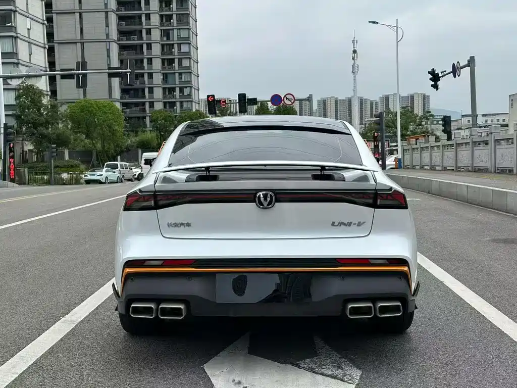 Changan UNI-V — миниатюра 8