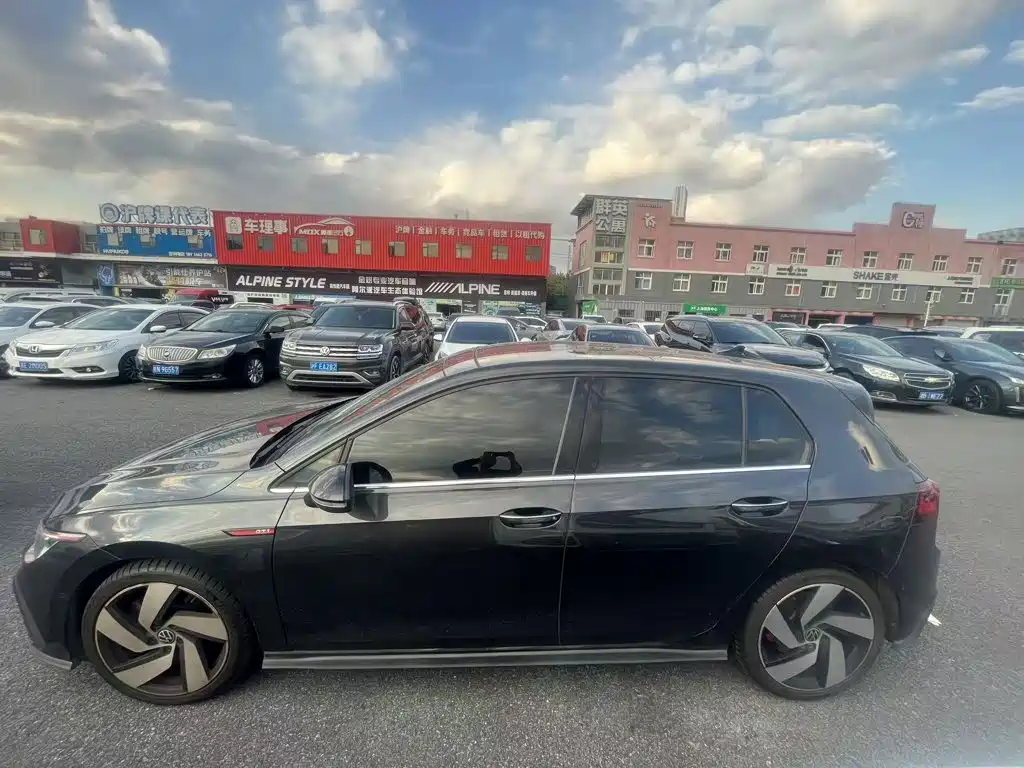 Volkswagen Golf GTI — миниатюра 3