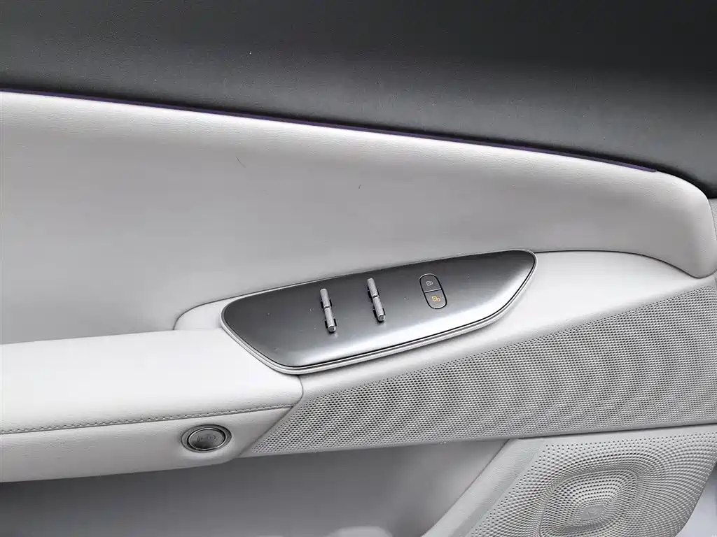 ARCFOX EXTREME FOX POLAR FOX ALPHA S5