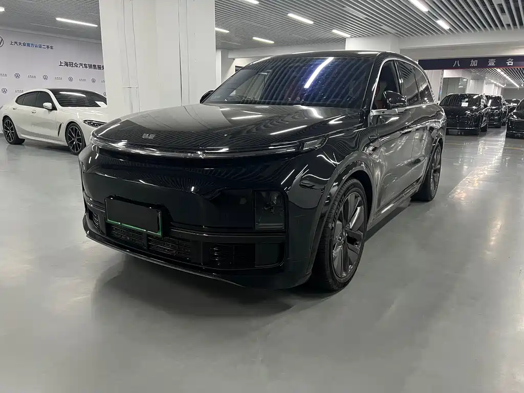 Li Auto Li L8 2025