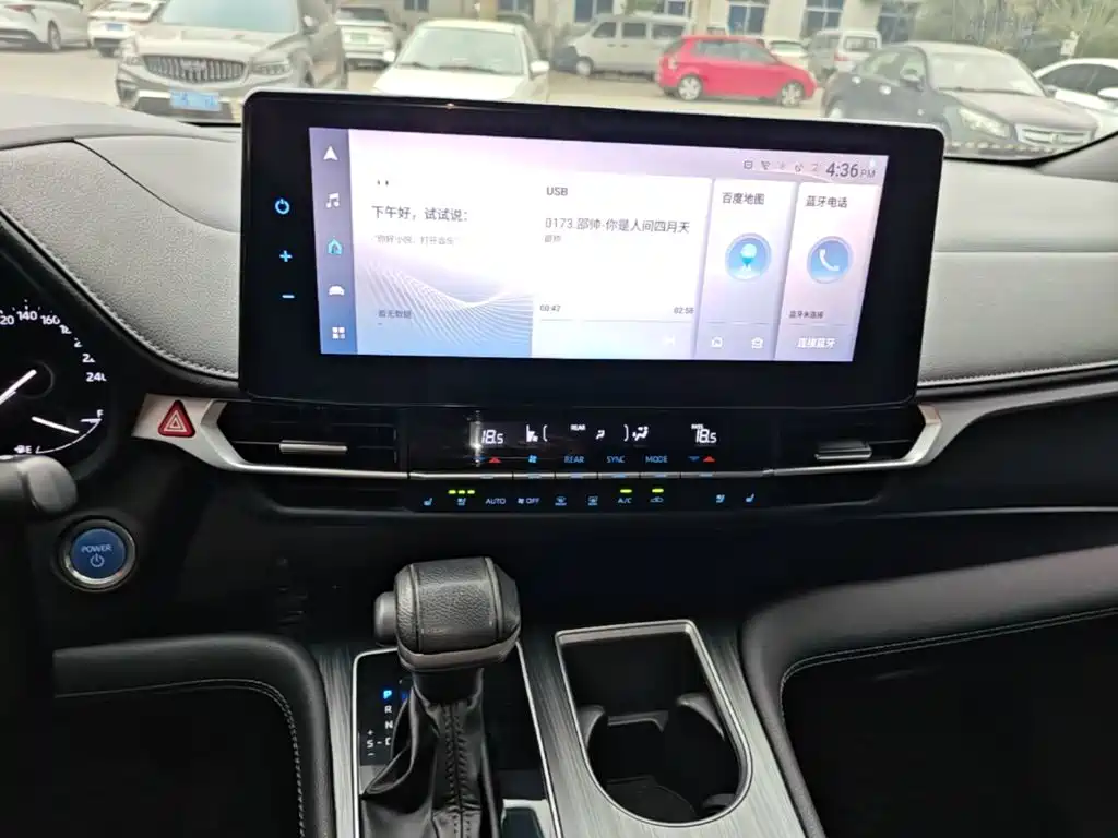 Toyota Sienna — миниатюра 13