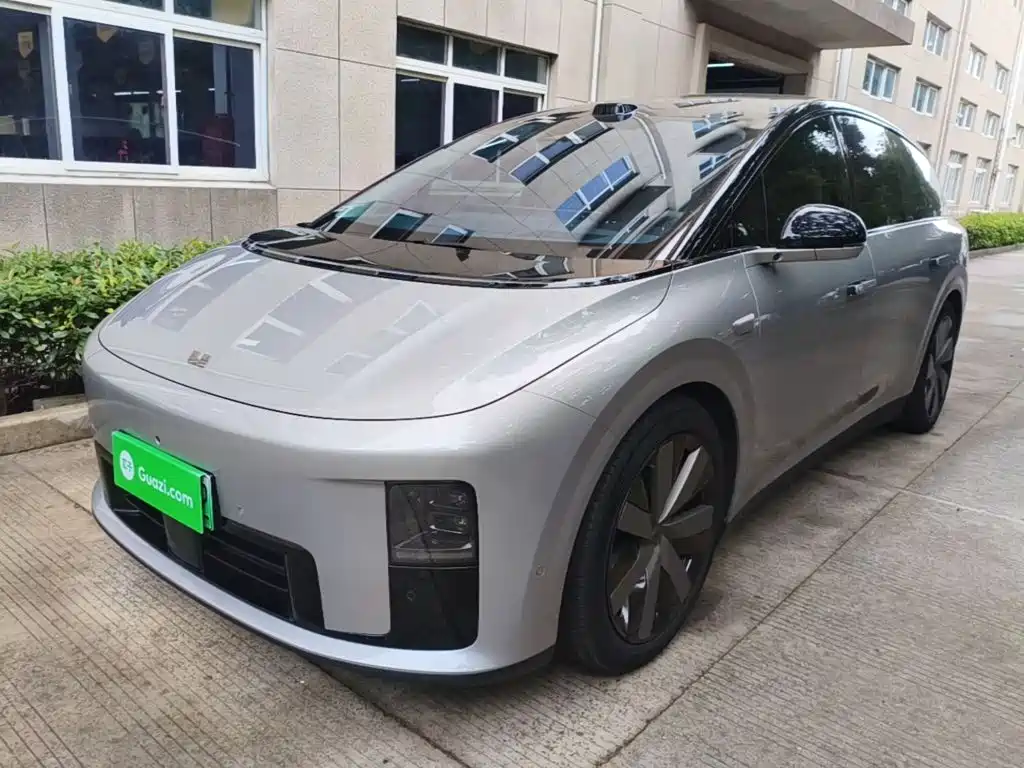 Li Auto Li i8
