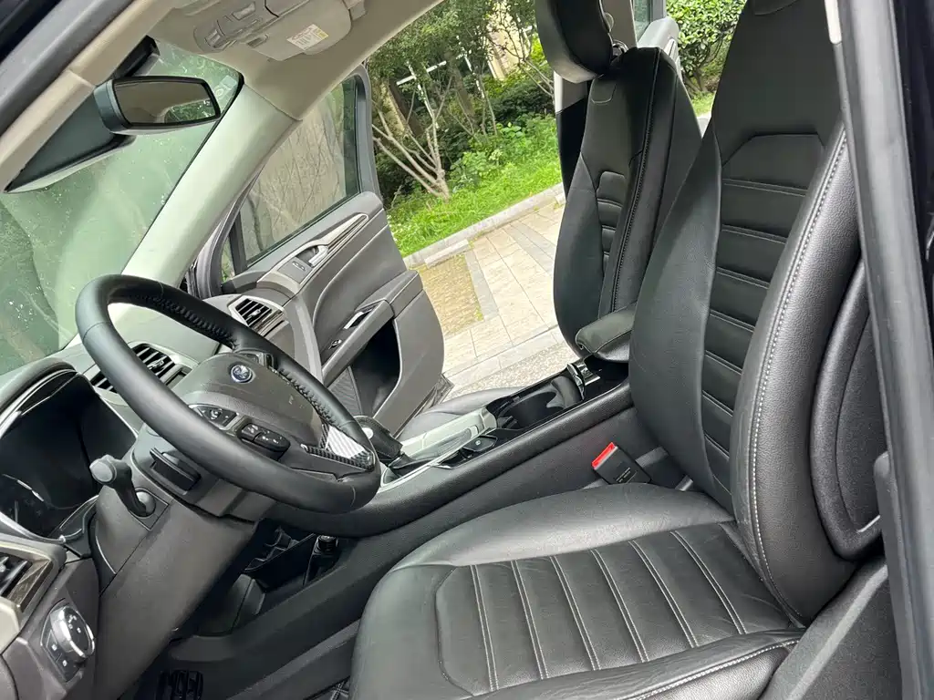 Ford Mondeo — миниатюра 9