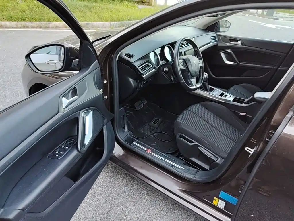Peugeot 408 — миниатюра 16