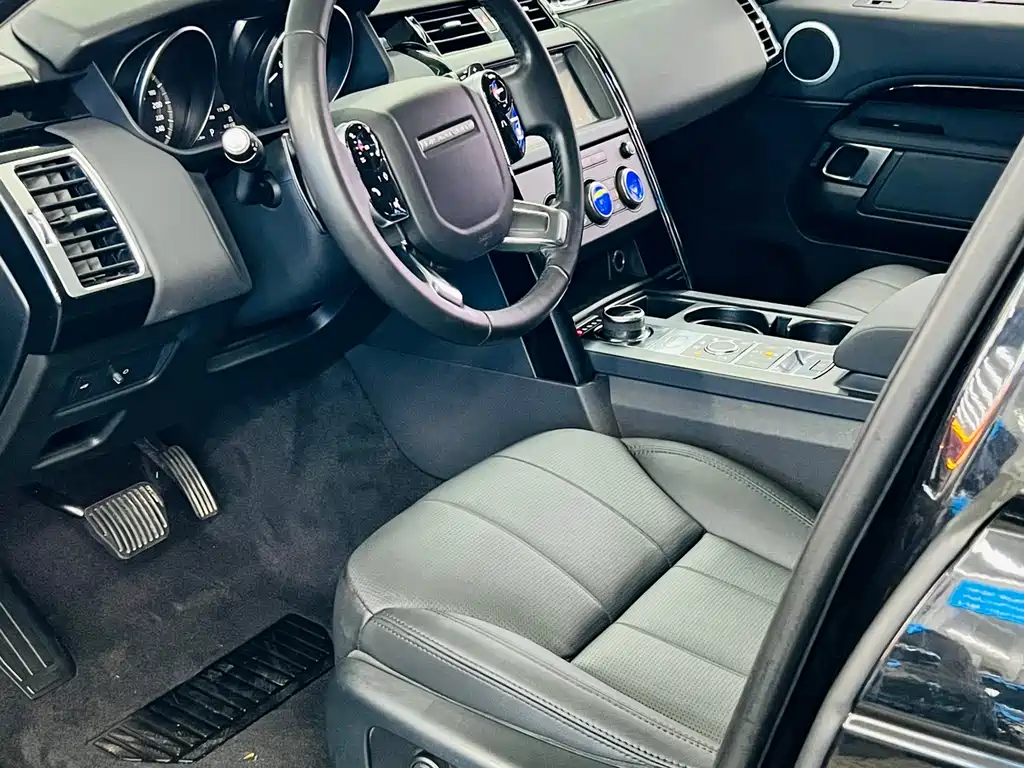 Land Rover Discovery 2019 3.0 SC V6 SE