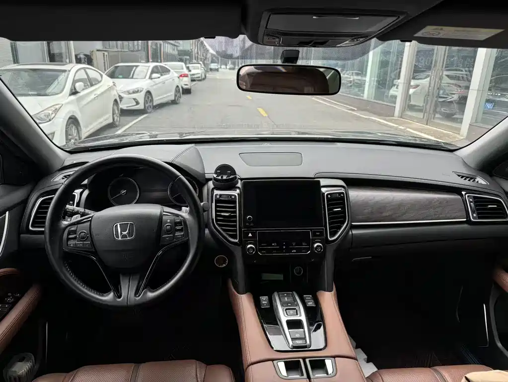 Honda UR-V — миниатюра 5