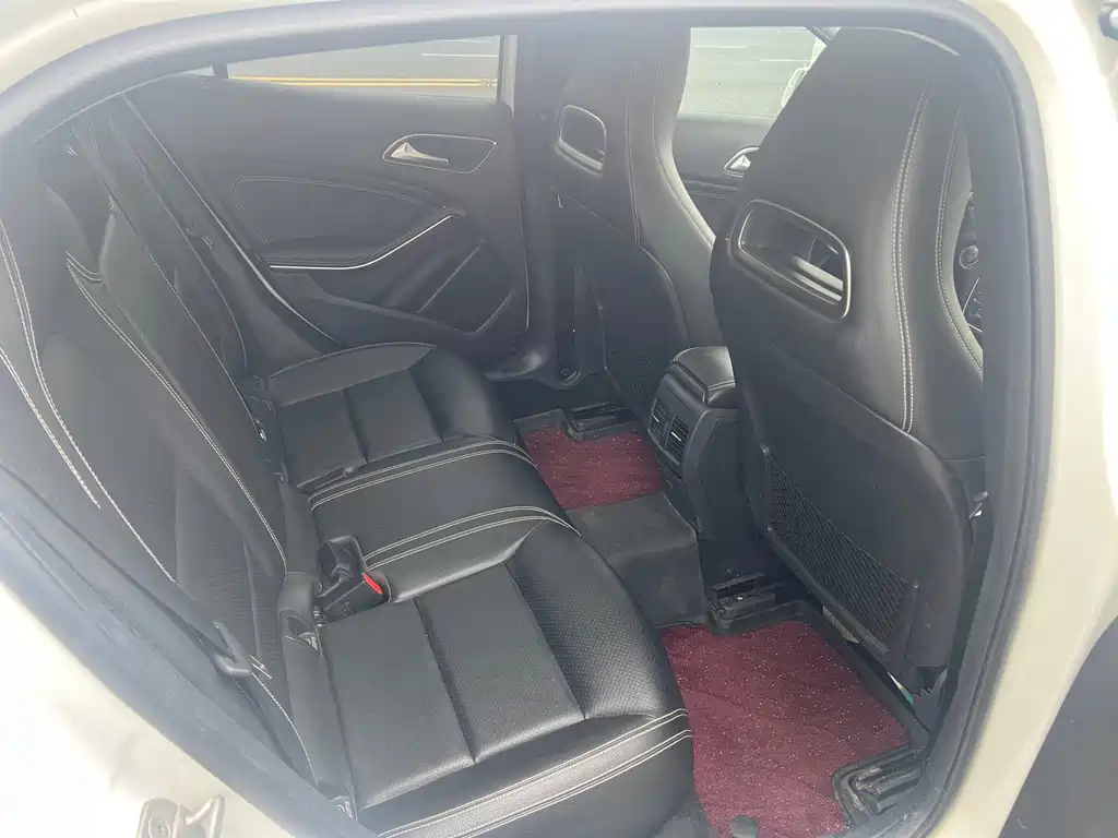 Mercedes-Benz GLA — миниатюра 13