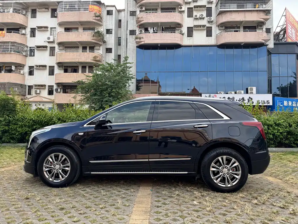 Cadillac XT5 — миниатюра 4