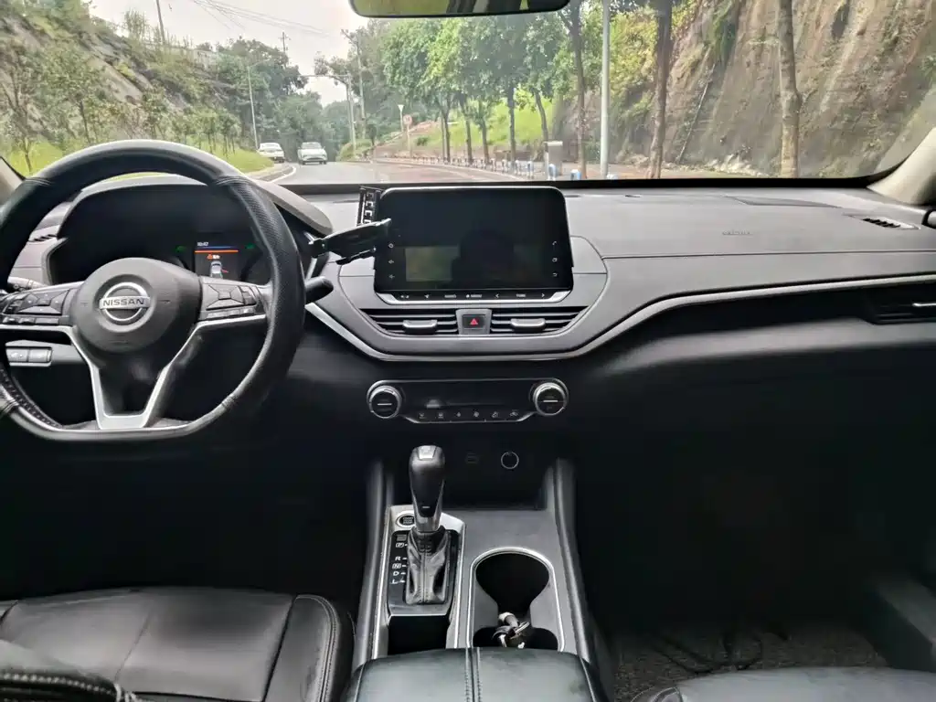 Nissan Teana — миниатюра 12