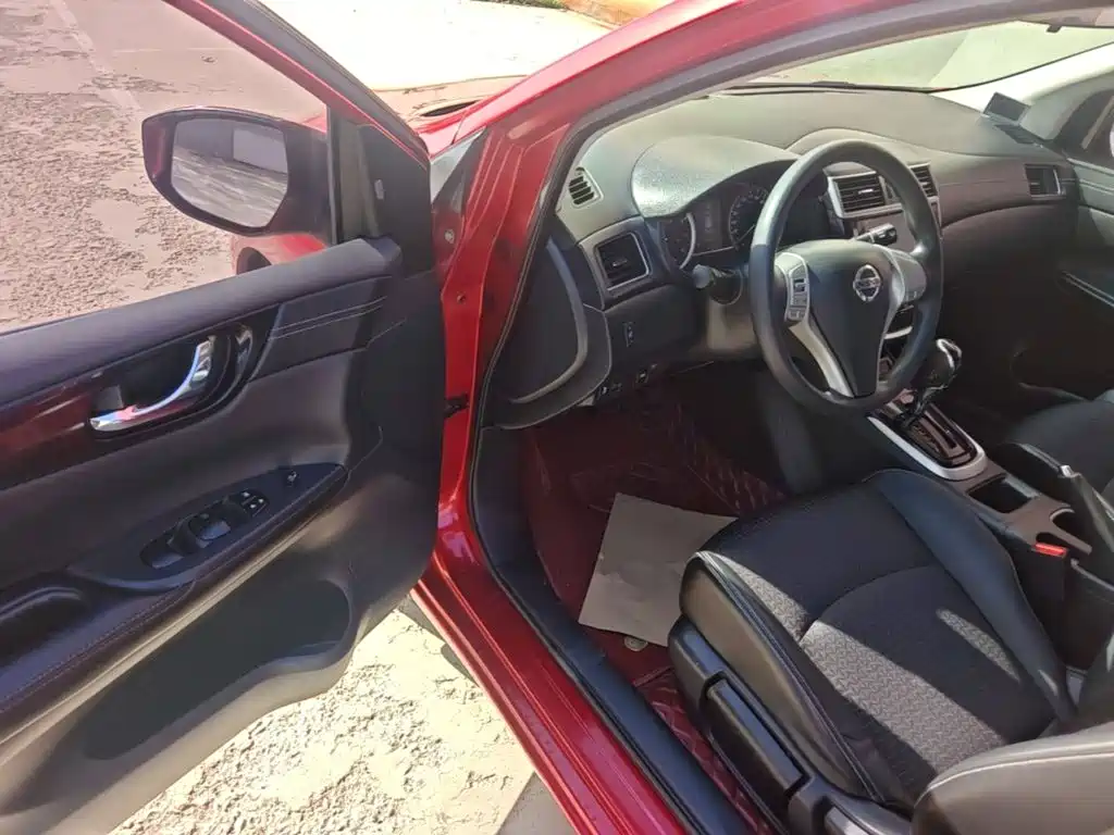 Nissan Tiida — миниатюра 16