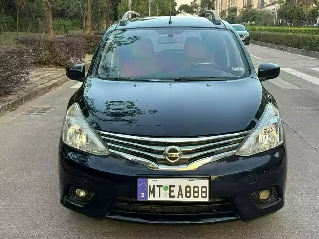 Nissan Livina — миниатюра 2