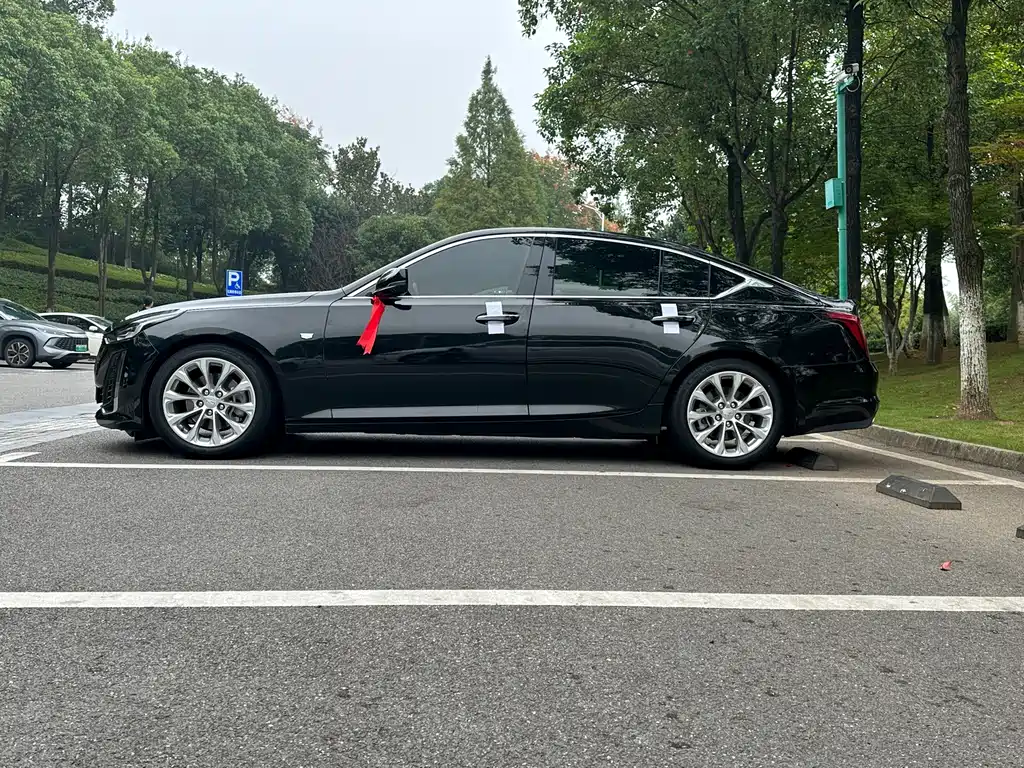 Cadillac CT5 — миниатюра 5
