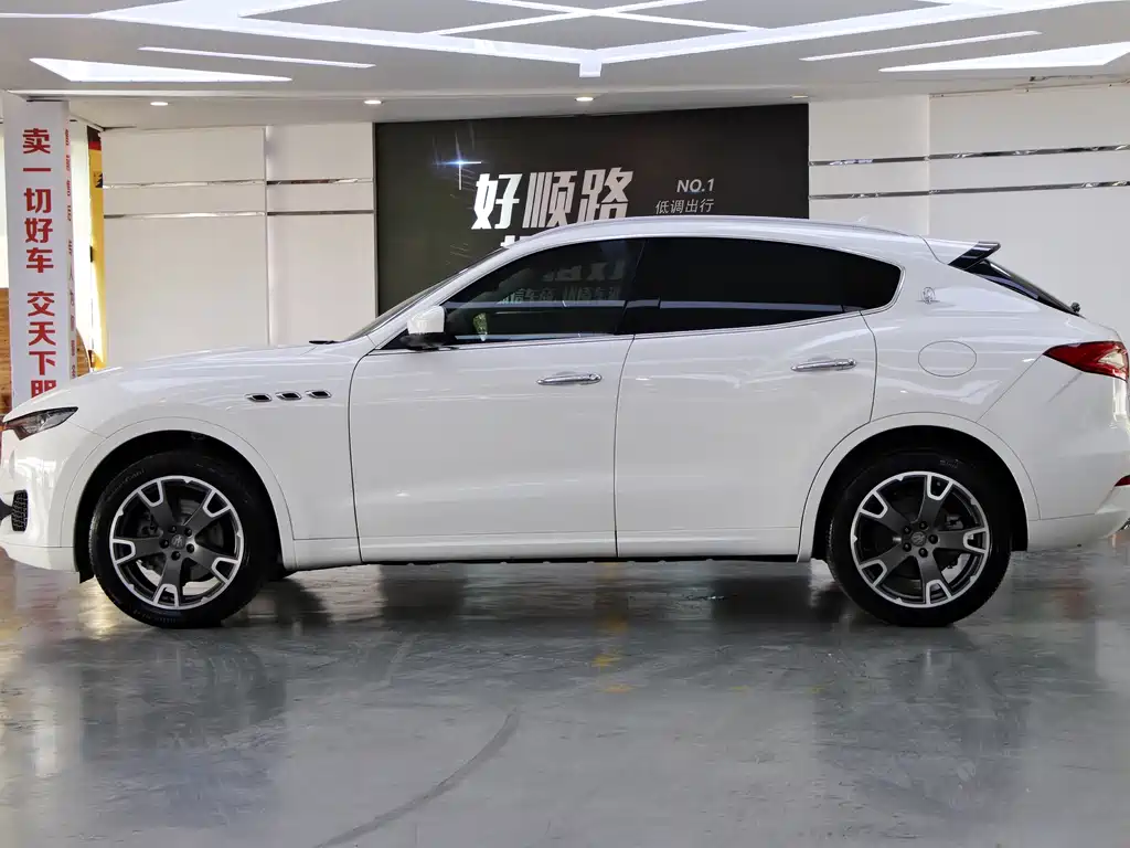 MASERATI LEVANTE