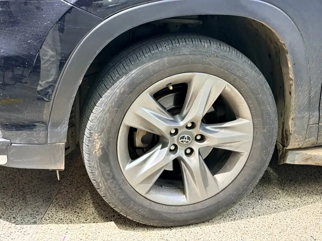 Toyota Highlander — миниатюра 5