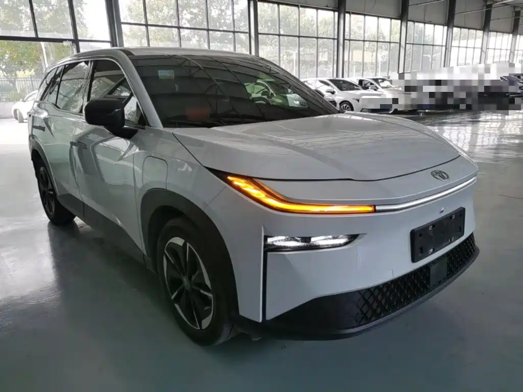 Toyota bZ3X — миниатюра 4