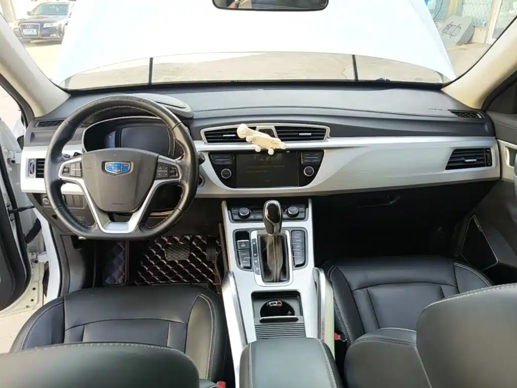 Geely Boyue — миниатюра 10