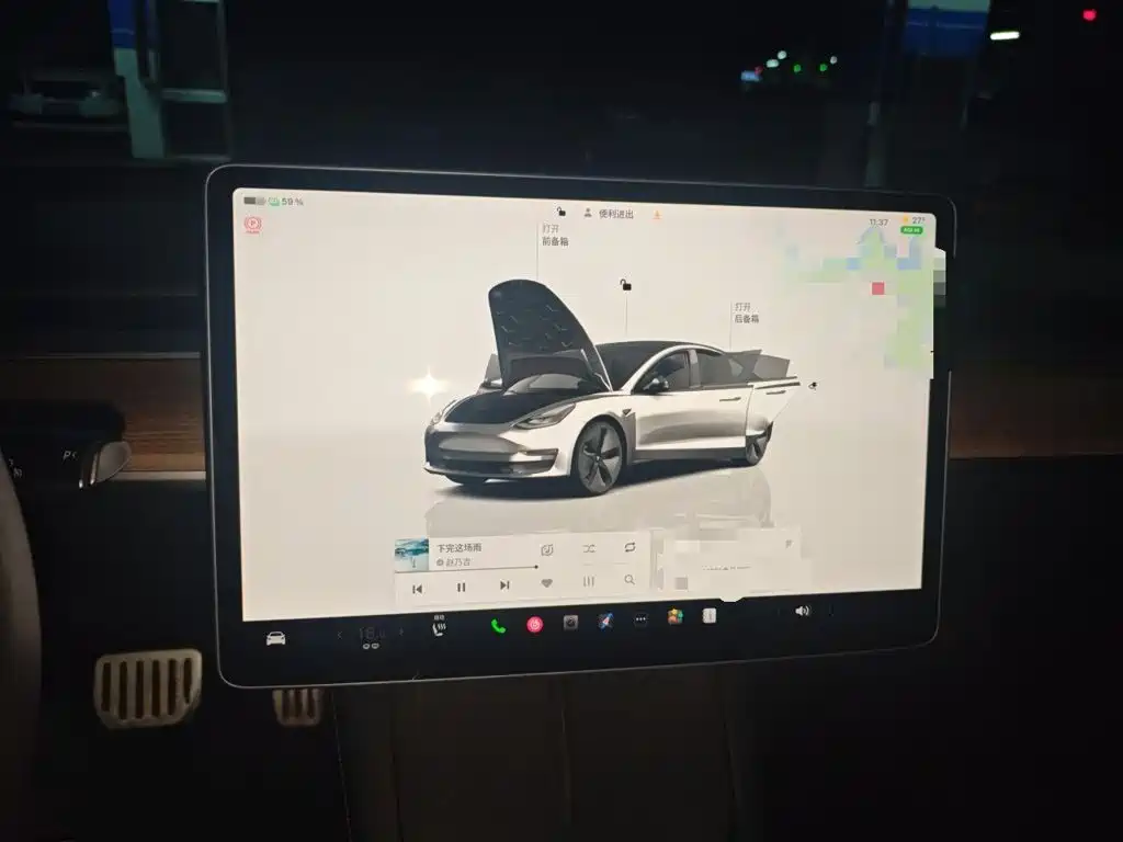 Tesla Model 3 — миниатюра 12
