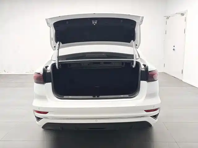 Geely Emgrand — миниатюра 18