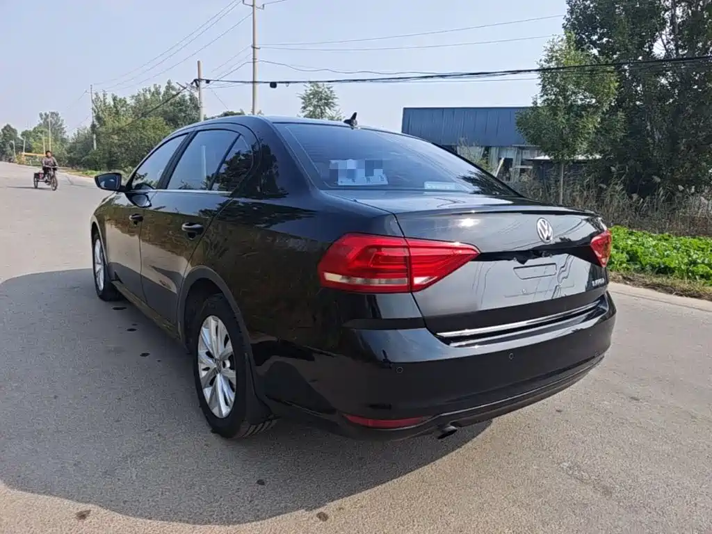 Volkswagen Lavida — миниатюра 5
