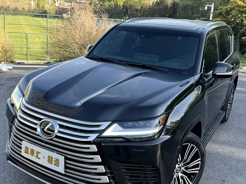 Lexus LX — миниатюра 10