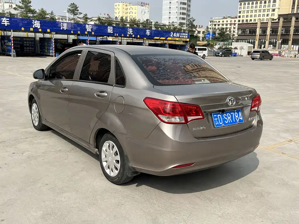 BAIC E-Series — миниатюра 7
