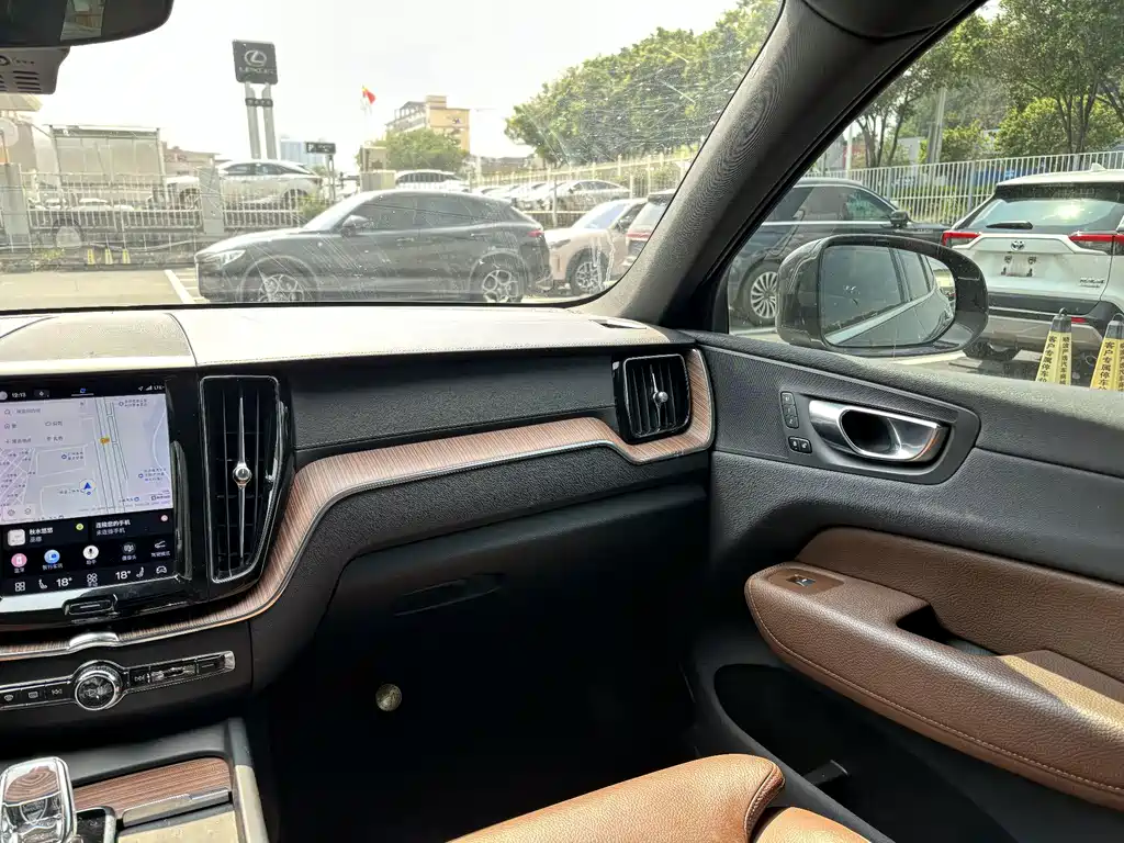 Volvo XC60 — миниатюра 15