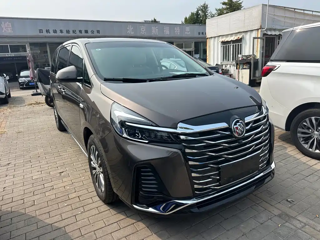 Buick GL8 2023 Luxury