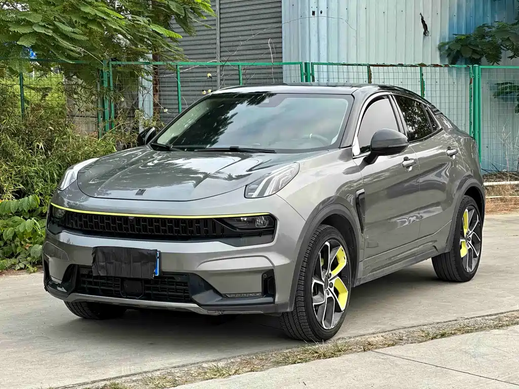 Lynk & Co 05
